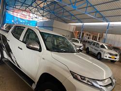 میتسوبیشی L200